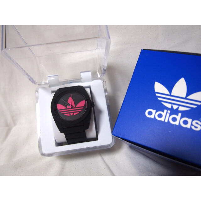 adidas(アディダス)のpanon様専用 / 新品 未使用 adidas 腕時計 レディースのファッション小物(腕時計)の商品写真
