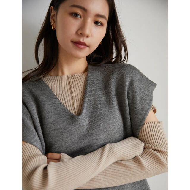 RANDEBOO Silhouette knit vest (Gray) レディースのトップス(ベスト/ジレ)の商品写真