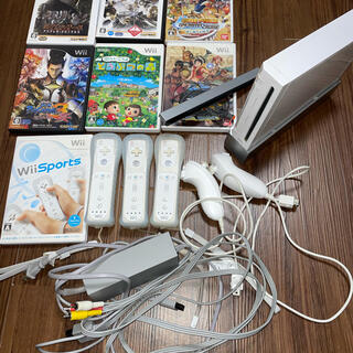 ウィー(Wii)のWii本体＋ソフト(家庭用ゲーム機本体)