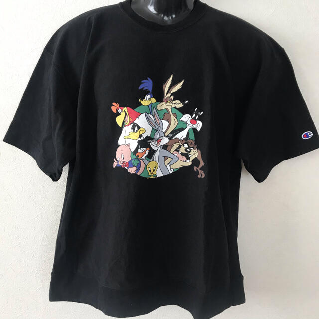 Champion(チャンピオン)の希少 チャンピオン リバースウィーブ ルーニーテューンズ コラボ Tシャツ　M メンズのトップス(Tシャツ/カットソー(半袖/袖なし))の商品写真