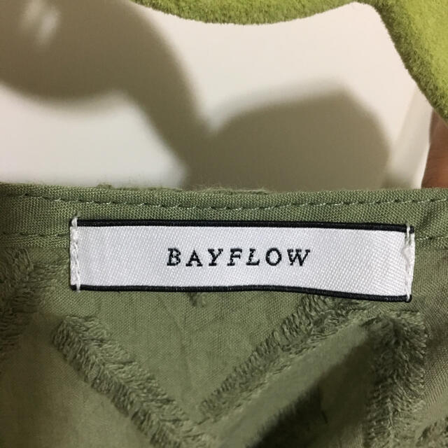 BAYFLOW(ベイフロー)の値下げ♡ベイフロー 刺繍ブラウス レディースのトップス(シャツ/ブラウス(長袖/七分))の商品写真