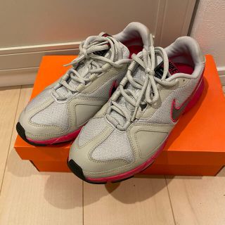 ナイキ(NIKE)のNIKE AIR VIVUS トレーニングシューズ　25cm(スニーカー)