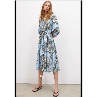 ザラ(ZARA)のZARA フラワープリントワンピース S 完売品(ロングワンピース/マキシワンピース)