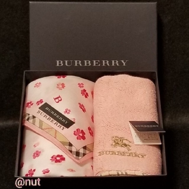 BURBERRY(バーバリー)のBURBERRYハンカチ・ピンクとイエロー(箱付き) レディースのファッション小物(ハンカチ)の商品写真