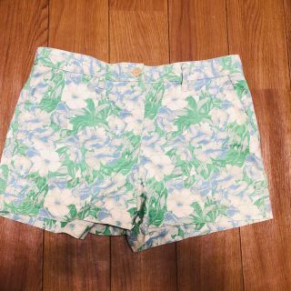 ギャップ(GAP)の美品　ギャップ  GAP 花柄　ショートパンツ(ショートパンツ)