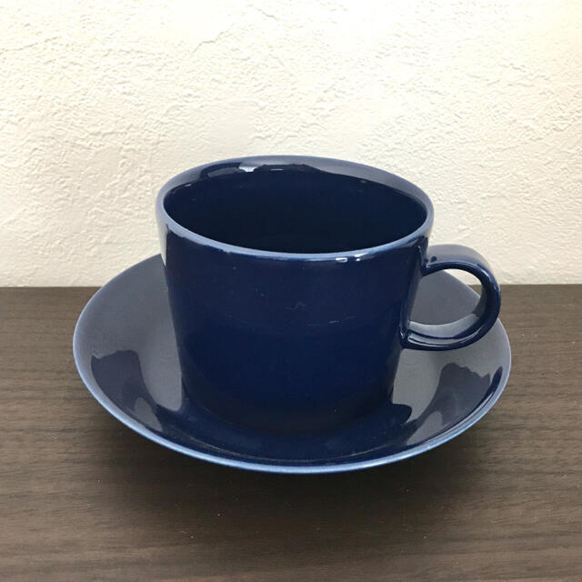 iittala(イッタラ)の廃盤 イッタラ ティーマ カップ＆ソーサー ブルー インテリア/住まい/日用品のキッチン/食器(食器)の商品写真