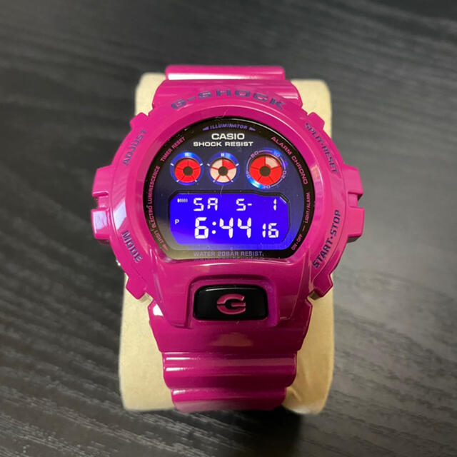 G-SHOCK(ジーショック)のCASIO G-SHOCK DW-6900PL-4JF ピンク メンズの時計(腕時計(デジタル))の商品写真