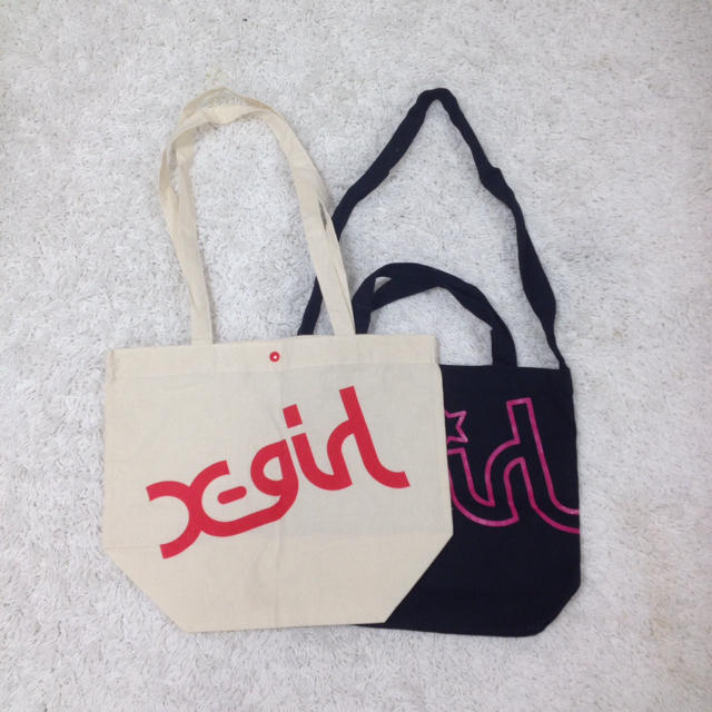 X-girl(エックスガール)のxgirl 白黒バッグセット レディースのバッグ(トートバッグ)の商品写真
