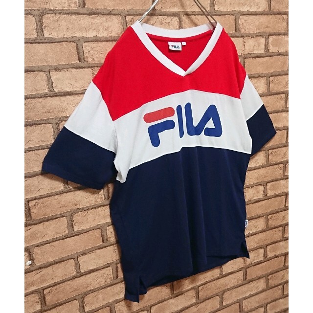 FILA(フィラ)のFILA フィラ メンズ フロント ロゴ トリコロール カラー 半袖 カットソー メンズのトップス(Tシャツ/カットソー(半袖/袖なし))の商品写真