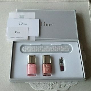 ディオール(Dior)の【Dior】ネイルセット(マニキュア)