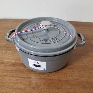 ストウブ(STAUB)のピコ ココット ラウンド 24cm  グレー(鍋/フライパン)