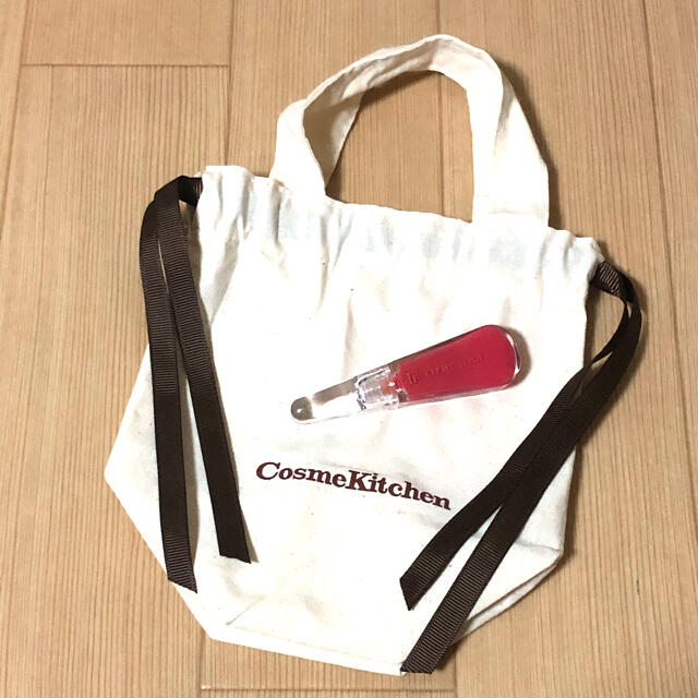 Cosme Kitchen(コスメキッチン)の【新品お得】フローフシ リップトリートメント&コスメキッチン エコバッグミニ コスメ/美容のベースメイク/化粧品(リップグロス)の商品写真