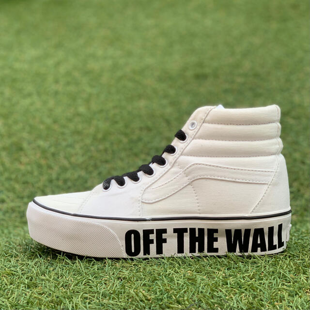 VANS(ヴァンズ)の美品22.5 VANS SK8-HI ヴァンズ スケートハイ 厚底 F674 レディースの靴/シューズ(スニーカー)の商品写真