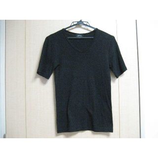 アーペーセー(A.P.C)のアーペーセー　Ｖネック　A.P.C(Tシャツ(半袖/袖なし))