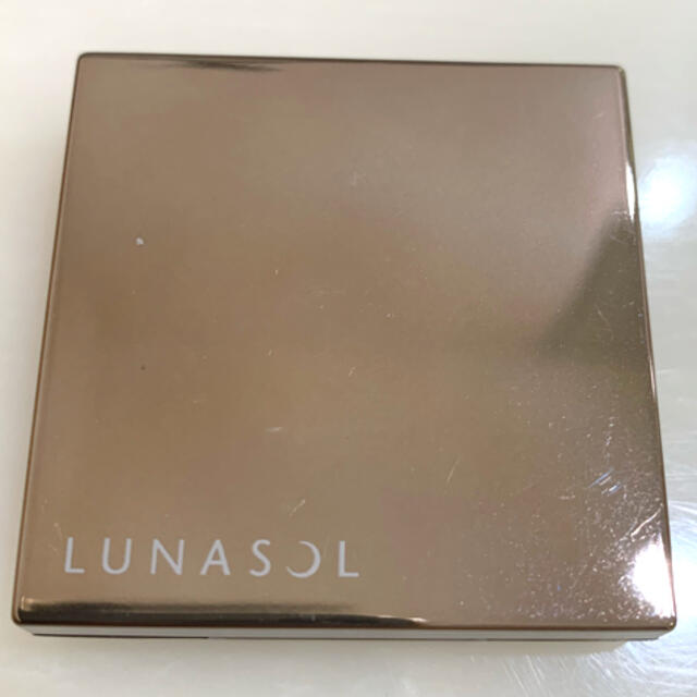 LUNASOL(ルナソル)のルナソル　アイリッドベースN コスメ/美容のベースメイク/化粧品(化粧下地)の商品写真