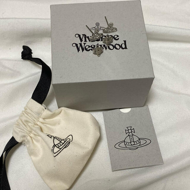 Vivienne Westwood ピアスアクセサリー