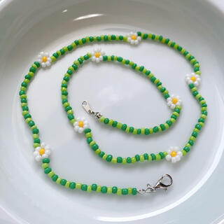 トゥモローランド(TOMORROWLAND)の01 handmade necklace “GREEN FLOWERS”(ネックレス)