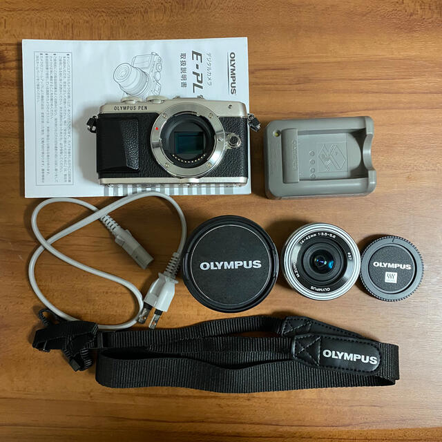 OLYMPUS PEN E−PL7 2回使用美品