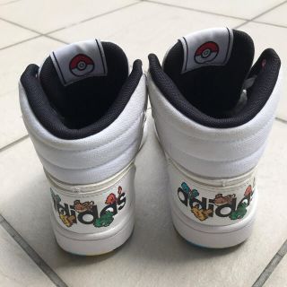 アディダス コラボ キッズスニーカー 子供靴 の通販 100点以上 Adidasのキッズ ベビー マタニティを買うならラクマ