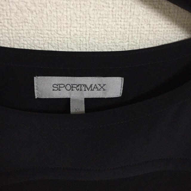 Max Mara(マックスマーラ)の未使用！SPORTMAXのワンピ レディースのワンピース(ミニワンピース)の商品写真