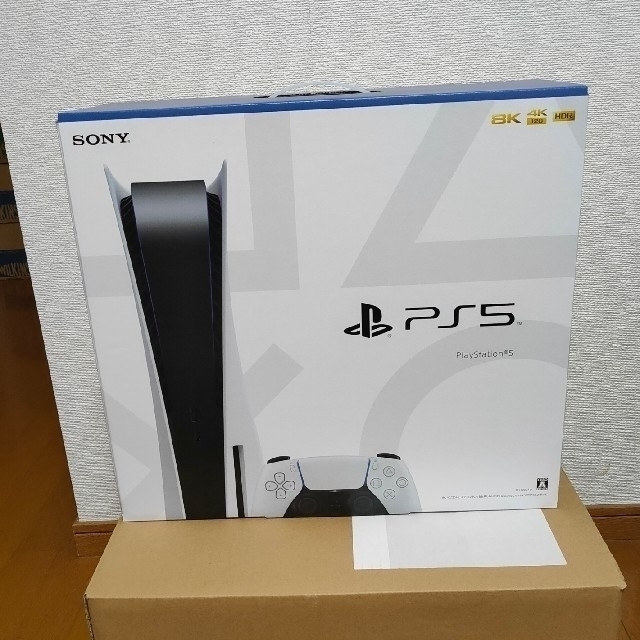 SONY(ソニー)のSONY PlayStation5 CFI-1000A01 エンタメ/ホビーのゲームソフト/ゲーム機本体(家庭用ゲーム機本体)の商品写真