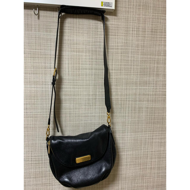 MARC BY MARC JACOBS(マークバイマークジェイコブス)のMARC JACOBS ショルダーバッグ　黒 レディースのバッグ(ショルダーバッグ)の商品写真