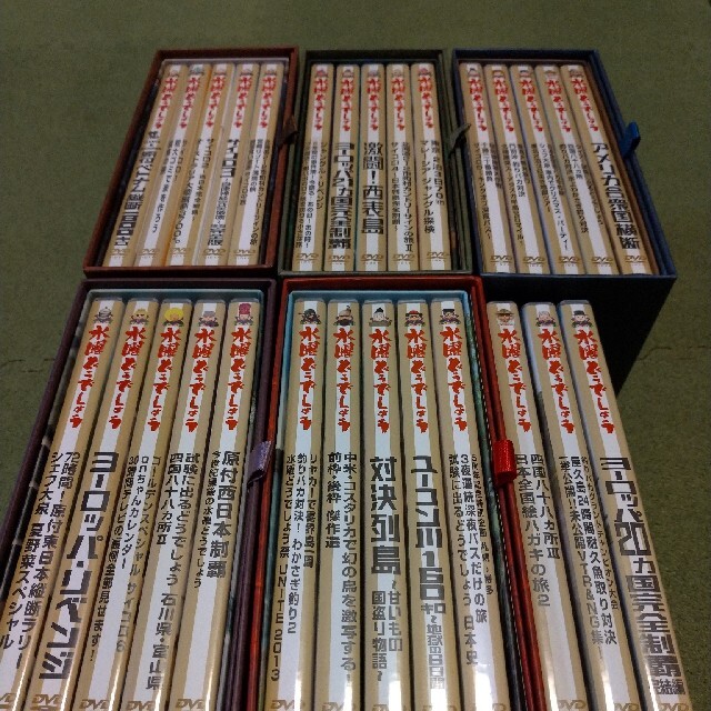無料配達 水曜どうでしょうDVD 1〜28巻セット(専用ケース付き