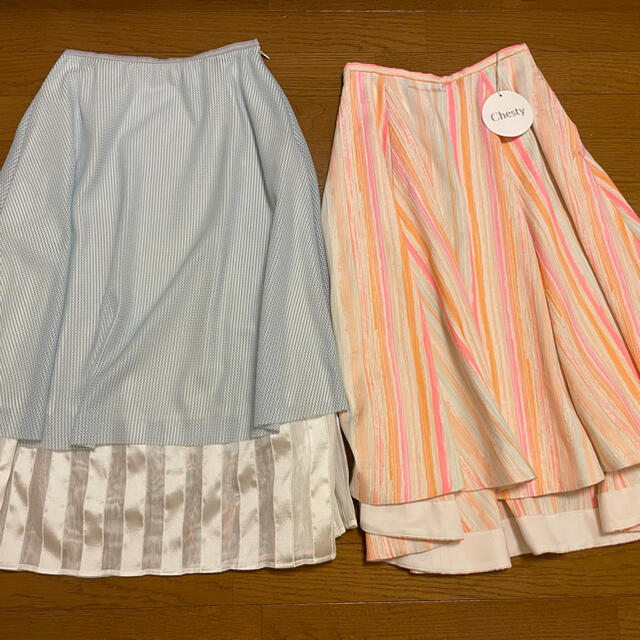 Chesty(チェスティ)のchesty チェスティ　新品タグ付き　2枚セット　スカート　フレア レディースのスカート(ひざ丈スカート)の商品写真
