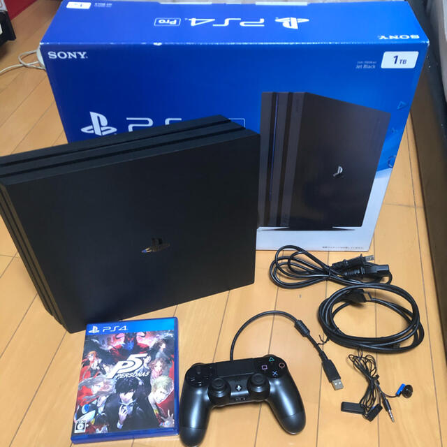 PlayStation4 Pro 本体  CUH-7000BB01 おまけ付き