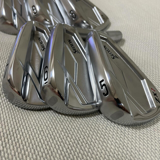 Srixon(スリクソン)の★美品　スリクソン ZX7 アイアン 6本セット ヘッドのみ　5-p スポーツ/アウトドアのゴルフ(クラブ)の商品写真