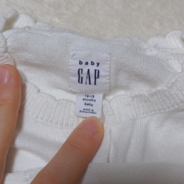 babyGAP(ベビーギャップ)のbabyGapカーディガン80 キッズ/ベビー/マタニティのベビー服(~85cm)(カーディガン/ボレロ)の商品写真