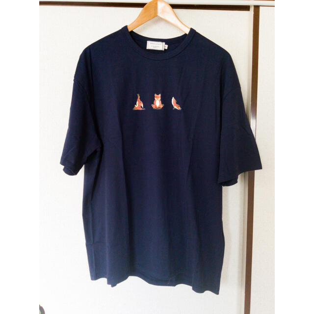 MAISON KITSUNE'(メゾンキツネ)のMAISON KITSUNE Tシャツ YOGA FOX PRINT レディースのトップス(Tシャツ(半袖/袖なし))の商品写真