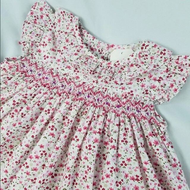 100cm スモッキング ワンピース 子供服 ホワイト スモック キッズ/ベビー/マタニティのキッズ服女の子用(90cm~)(ワンピース)の商品写真