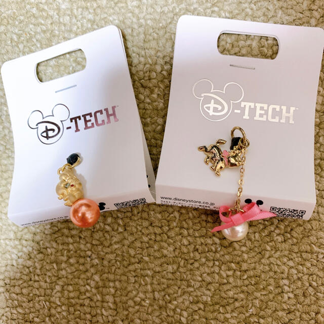 Disney(ディズニー)の【新品】ディズニー　イヤフォンジャックセット　マリー　チップとデール スマホ/家電/カメラのスマホアクセサリー(ストラップ/イヤホンジャック)の商品写真