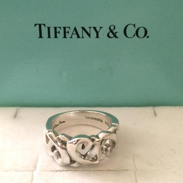 Tiffany & Co.(ティファニー)のティファニートリプルラビングハートリング10号 レディースのアクセサリー(リング(指輪))の商品写真