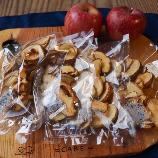 nana's　りんごチップス４０g×４袋　by　無添加の甘いドライフルーツの通販　信州産　shop｜ラクマ