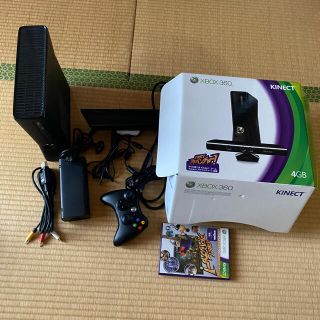 エックスボックス360(Xbox360)のXBOX360 4GB  KINECT ゲーム機本体(家庭用ゲーム機本体)