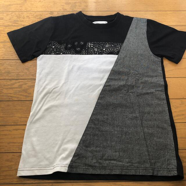 ikka(イッカ)のikka  Tシャツ  160  黒 キッズ/ベビー/マタニティのキッズ服男の子用(90cm~)(Tシャツ/カットソー)の商品写真