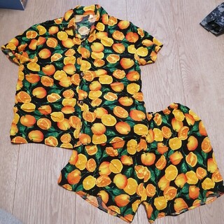 カンボジア購入　オレンジセットアップ　120　リゾート　かりゆし　アロハシャツ(甚平/浴衣)