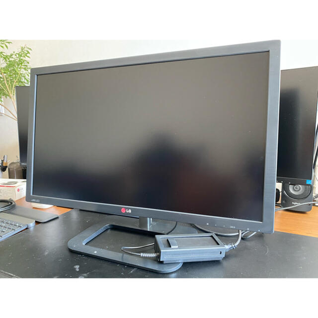 LG Electronics(エルジーエレクトロニクス)のLG 27型WQHD IPS液晶ディスプレイ　27EA83 スマホ/家電/カメラのPC/タブレット(ディスプレイ)の商品写真