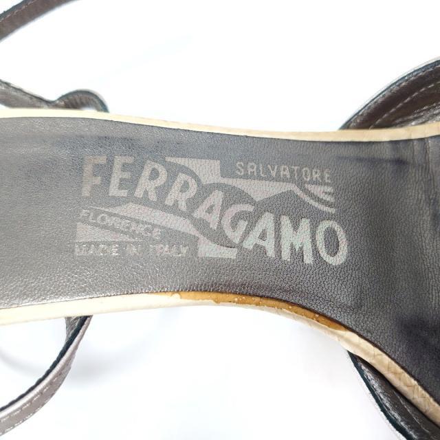 Salvatore Ferragamo(サルヴァトーレフェラガモ)のサルバトーレフェラガモ レディース - レディースの靴/シューズ(サンダル)の商品写真