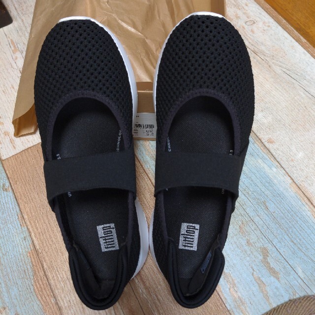 fitflop(フィットフロップ)のfitflop スリッポン　黒　 レディースの靴/シューズ(スリッポン/モカシン)の商品写真