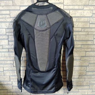Icon D3Oインナープロテクター コンプレッション・シャツの通販 by