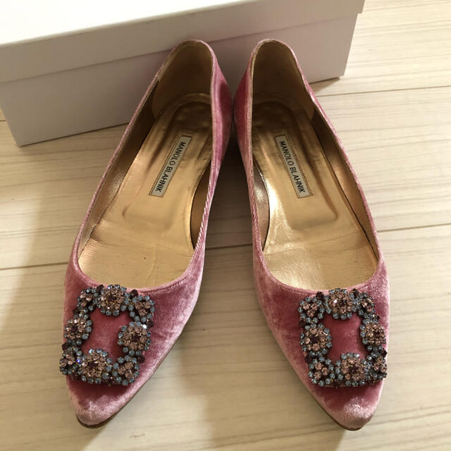 MANOLO BLAHNIK(マノロブラニク)のマノロブラニク　フラットシューズ レディースの靴/シューズ(バレエシューズ)の商品写真