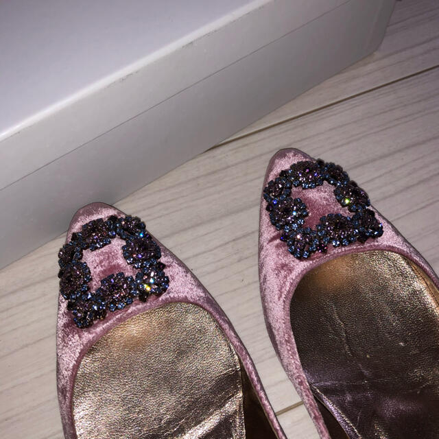 MANOLO BLAHNIK(マノロブラニク)のマノロブラニク　フラットシューズ レディースの靴/シューズ(バレエシューズ)の商品写真