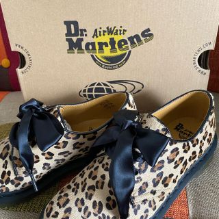 Ray beams Dr.Martens レオパードローファー