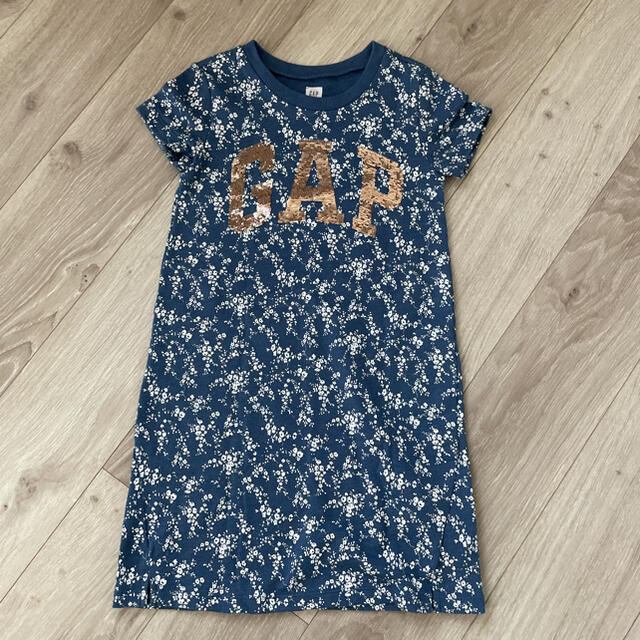 GAP Kids(ギャップキッズ)のGAP スウェットワンピース　120-130  8才　9才 キッズ/ベビー/マタニティのキッズ服女の子用(90cm~)(Tシャツ/カットソー)の商品写真