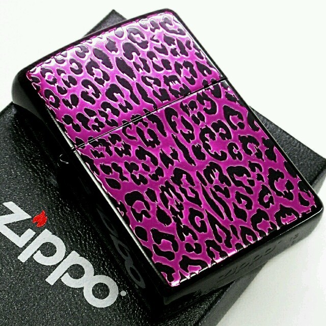 ZIPPO(ジッポー)の送料込み♥zippo♥両面彫り♥ヒョウ柄♥バイオレット&ブラック♥ジッポ メンズのファッション小物(タバコグッズ)の商品写真