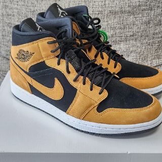 ナイキ(NIKE)の海外限定 NIKE AIR JORDAN 1 MID wmns(スニーカー)