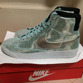 ナイキ(NIKE)のNIKE BLAZER MID ナイキ ブレイザー(スニーカー)